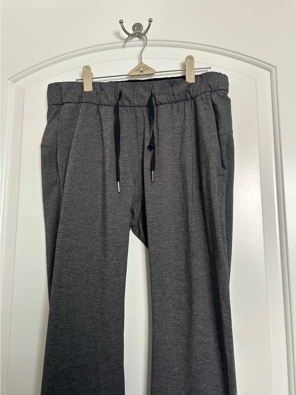 Lululemon On The Fly Black Jogger Pant *28